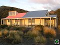 thn_Ruahine - Sunrise Hut 023.jpg